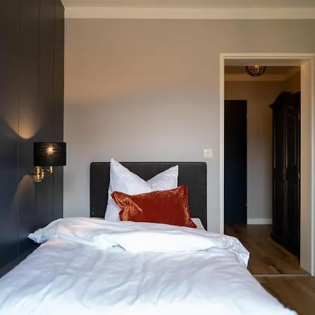 Schmiedhubers Otel 2*