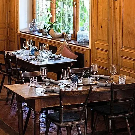 Schmiedhubers Hotel 2*